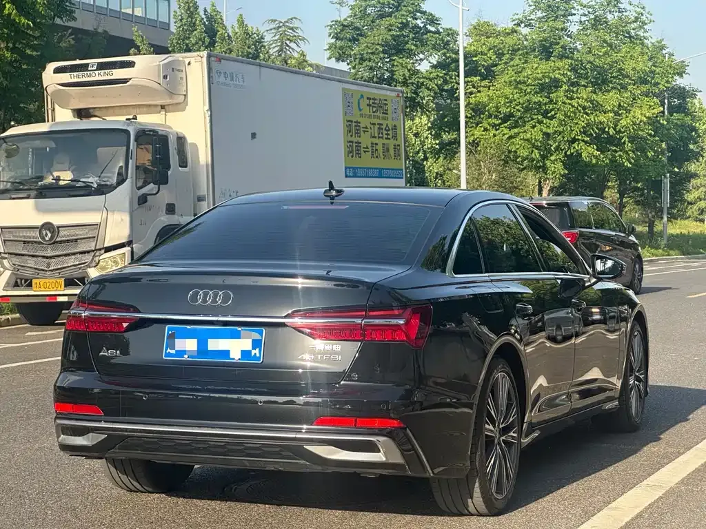 Audi A6L — фото 7
