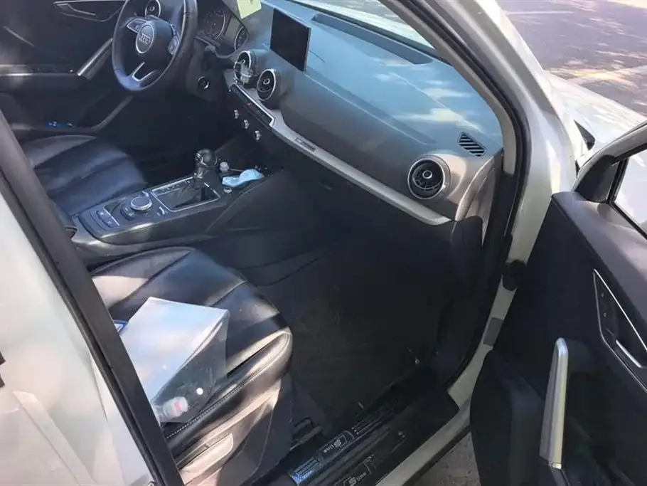 Audi Q2L 2021 из CN, фото 2