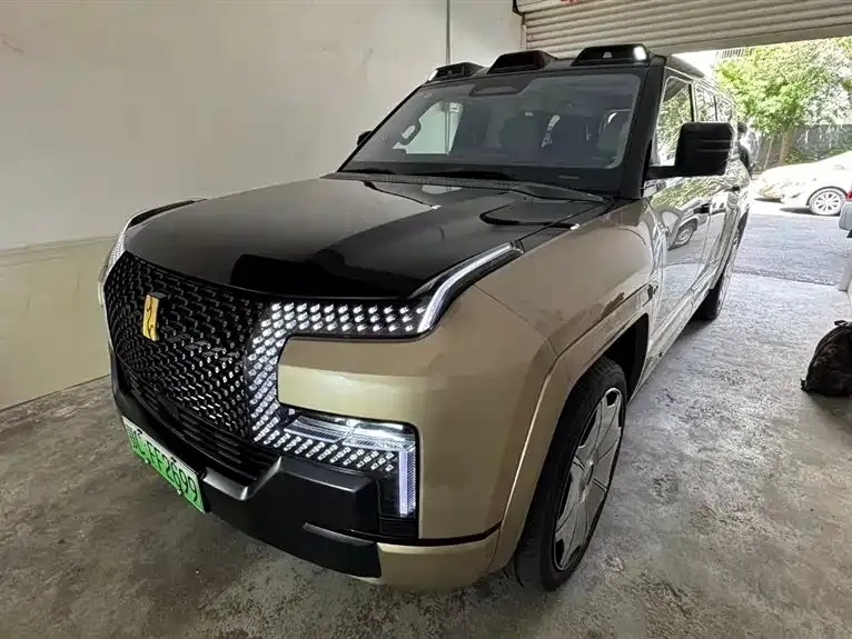 Yangwang U8 L 2026 из CN, фото 5