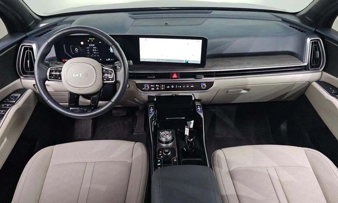 Kia Sorento — фото 6