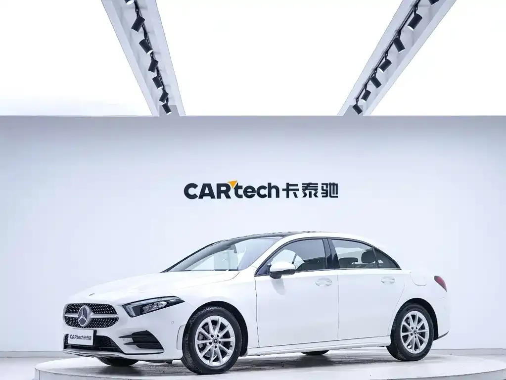 Mercedes-Benz A-Class — фото 1