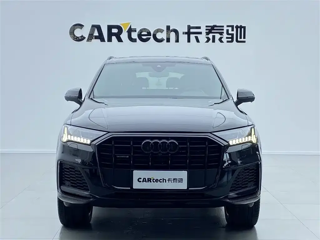 Audi Q7 2022 из CN, фото 4