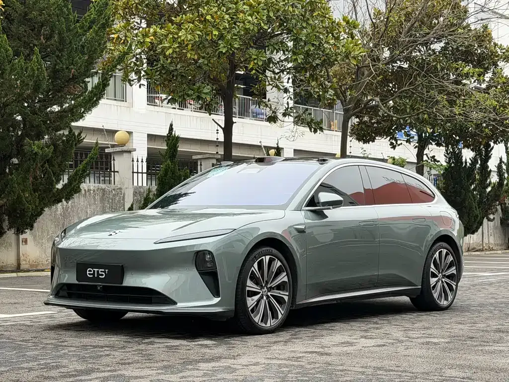 NIO ET5T