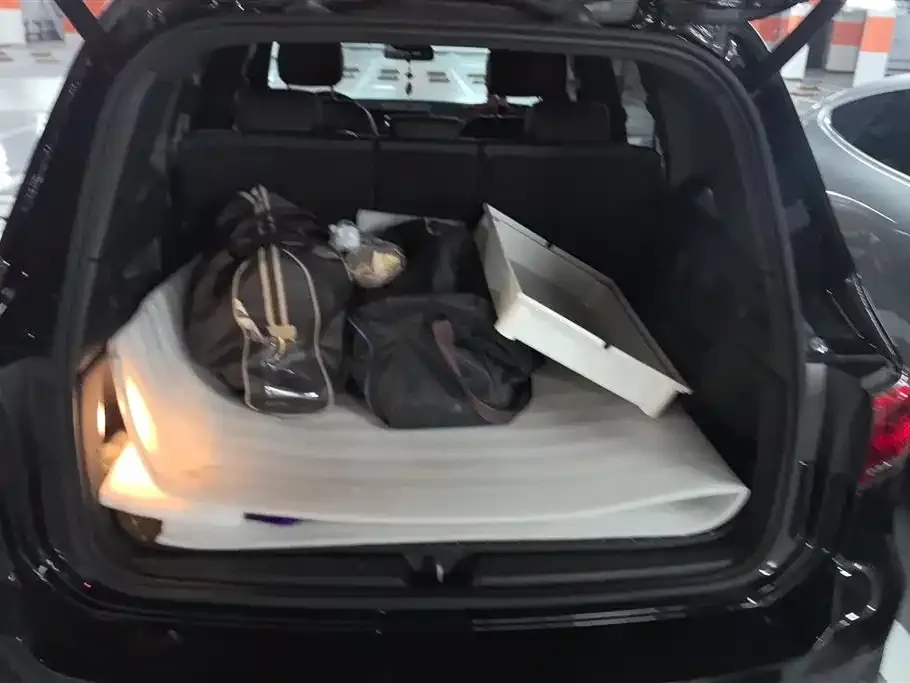 Mercedes-Benz EQB 2023 из CN, фото 2