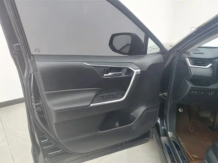 Toyota Wildlander New Energy 2022 из CN, фото 8