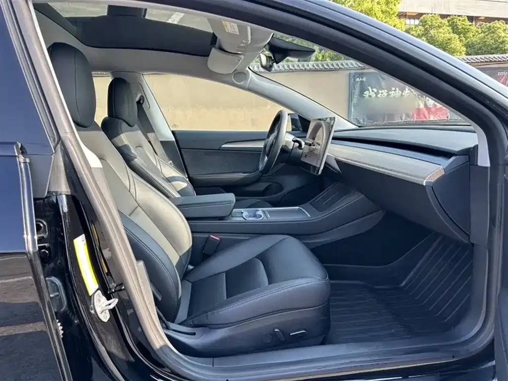 Tesla Model 3 2023 из CN, фото 6
