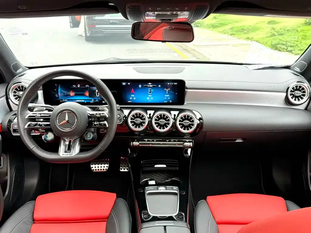 Mercedes-Benz A-Class AMG — фото 2