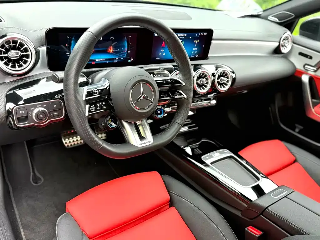 Mercedes-Benz A-Class AMG — фото 9