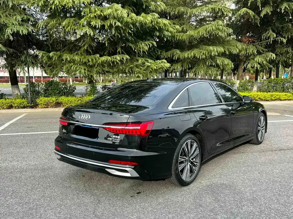 Audi A6L 2023 из CN, фото 7