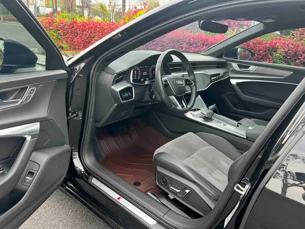 Audi A6L 2023 из CN, фото 5