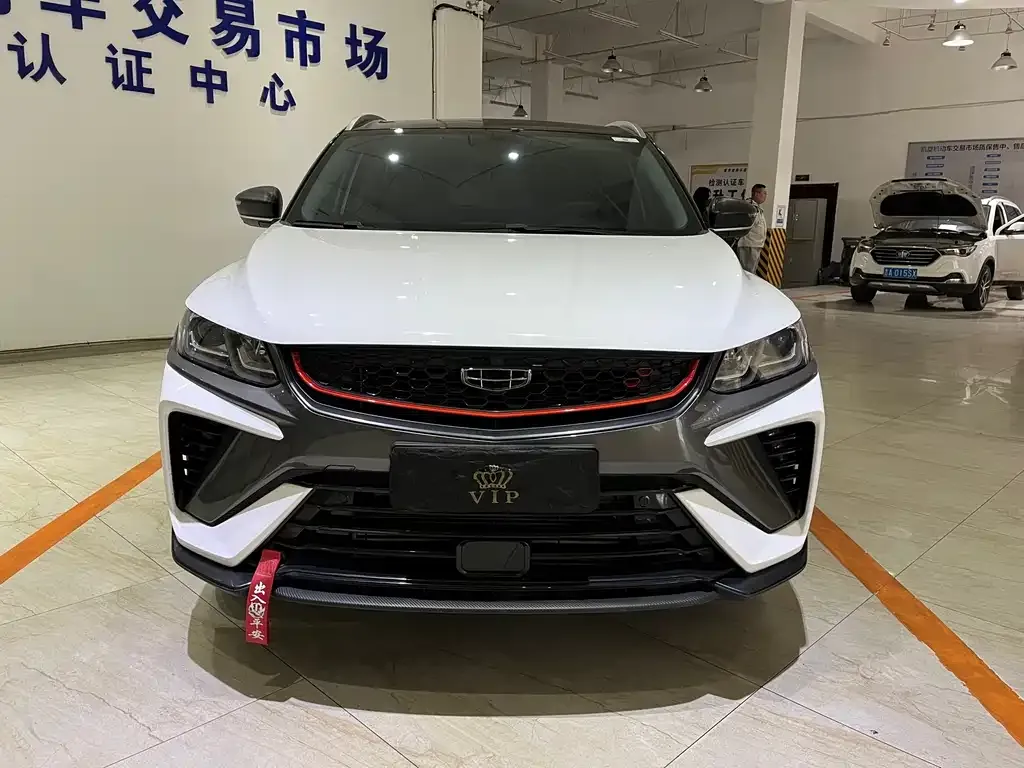 Geely Binyue — фото 10