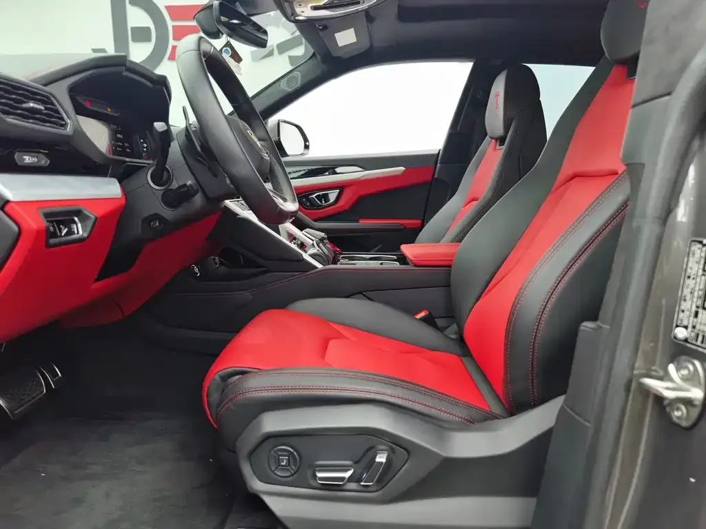 Lamborghini Urus 2021 из CN, фото 2