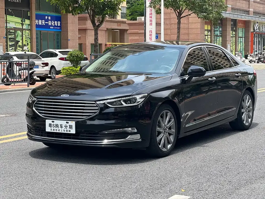 Ford Taurus