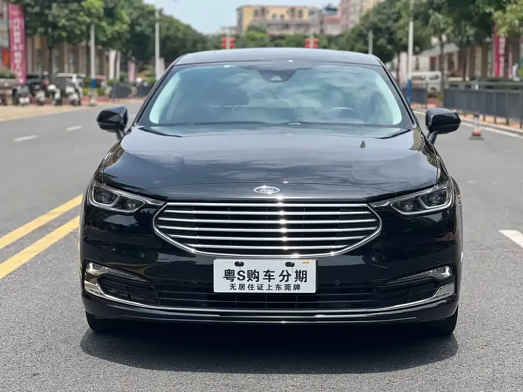 Ford Taurus 2021 из CN, фото 5