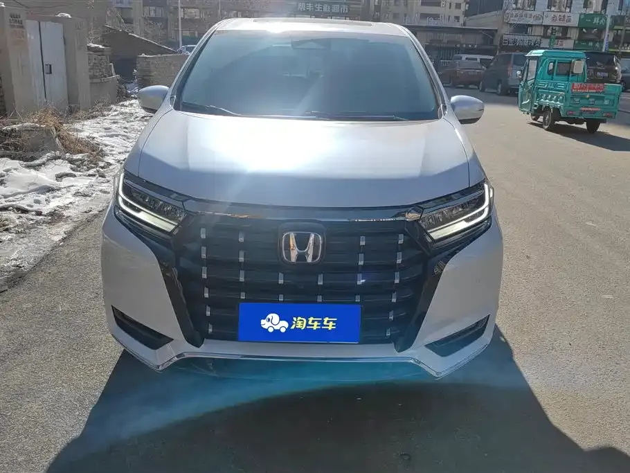 Honda Elysion 2024 из CN, фото 9