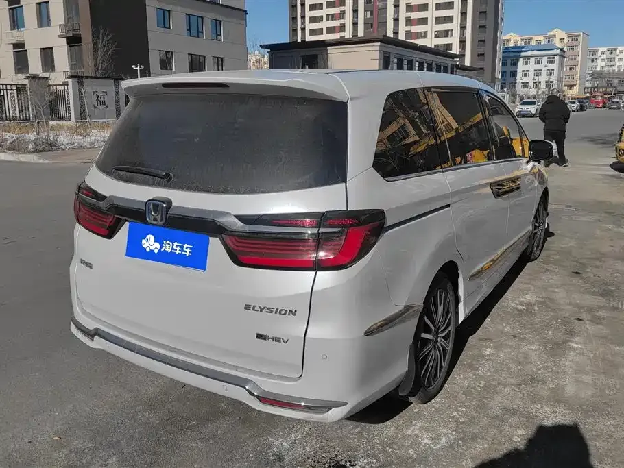 Honda Elysion 2024 из CN, фото 7