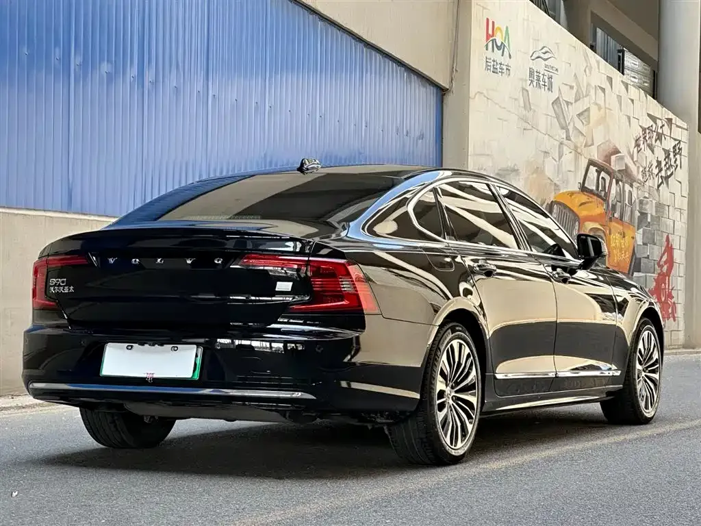 Volvo S90 PHEV 2023 из CN, фото 9