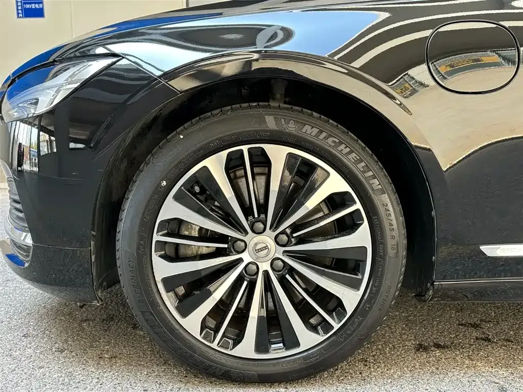 Volvo S90 PHEV 2023 из CN, фото 10
