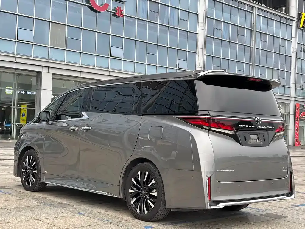 Toyota Vellfire 2024 из CN, фото 3