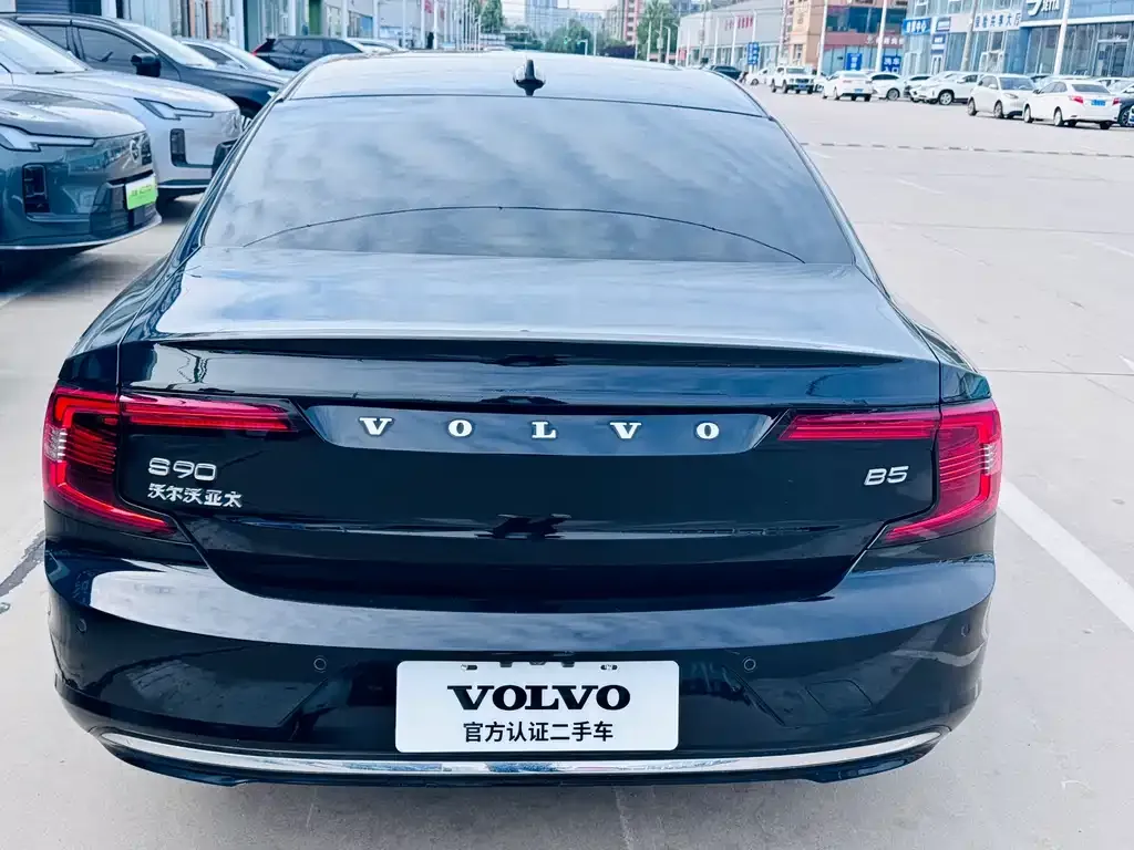 Volvo S90 — фото 4