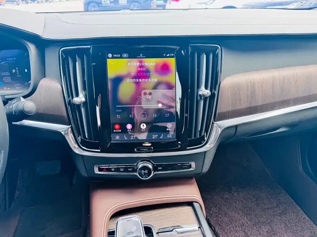 Volvo S90 — фото 10