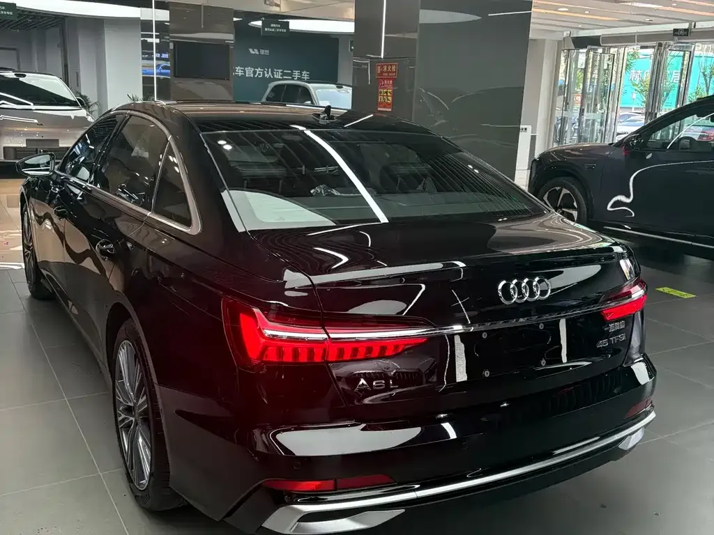 Audi A6L — фото 5