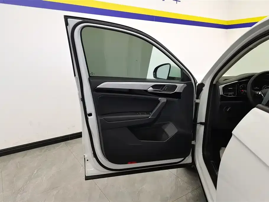 Volkswagen Tayron 2021 из CN, фото 3