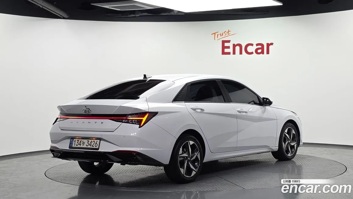 Hyundai AVANTE — фото 9