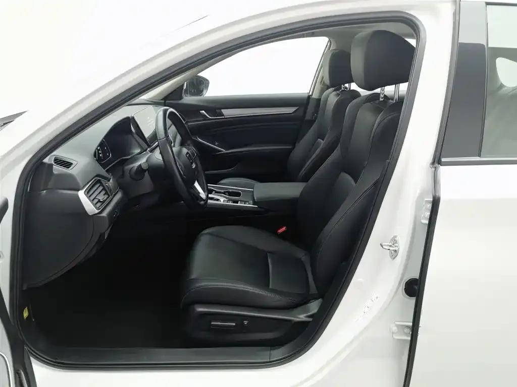 Honda Accord 2023 из CN, фото 3