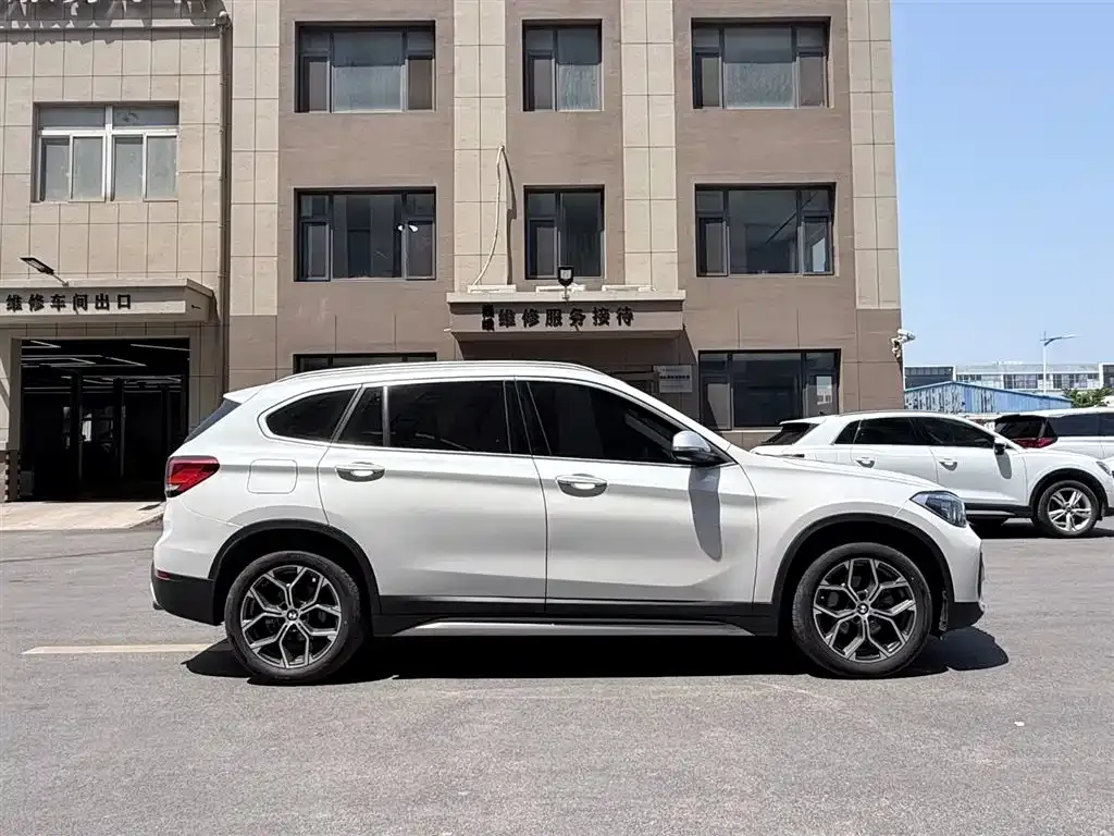 BMW X1 — фото 4