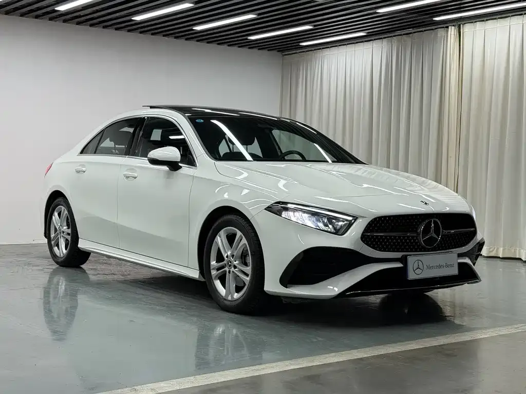 Mercedes-Benz A-Class 2024 из CN, фото 4