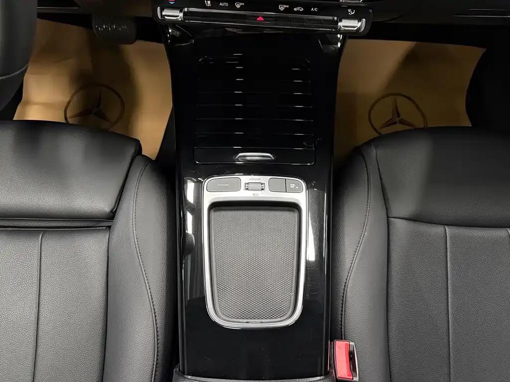 Mercedes-Benz A-Class 2024 из CN, фото 5
