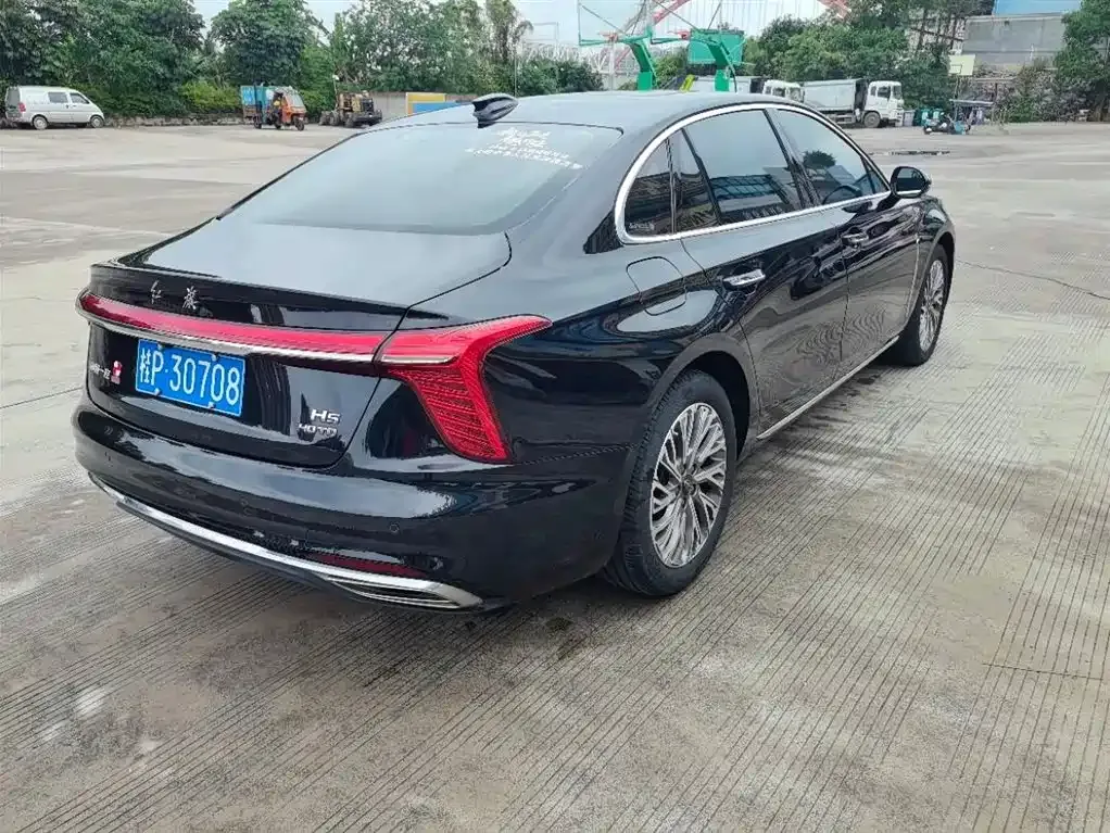 Hongqi H5 — фото 8