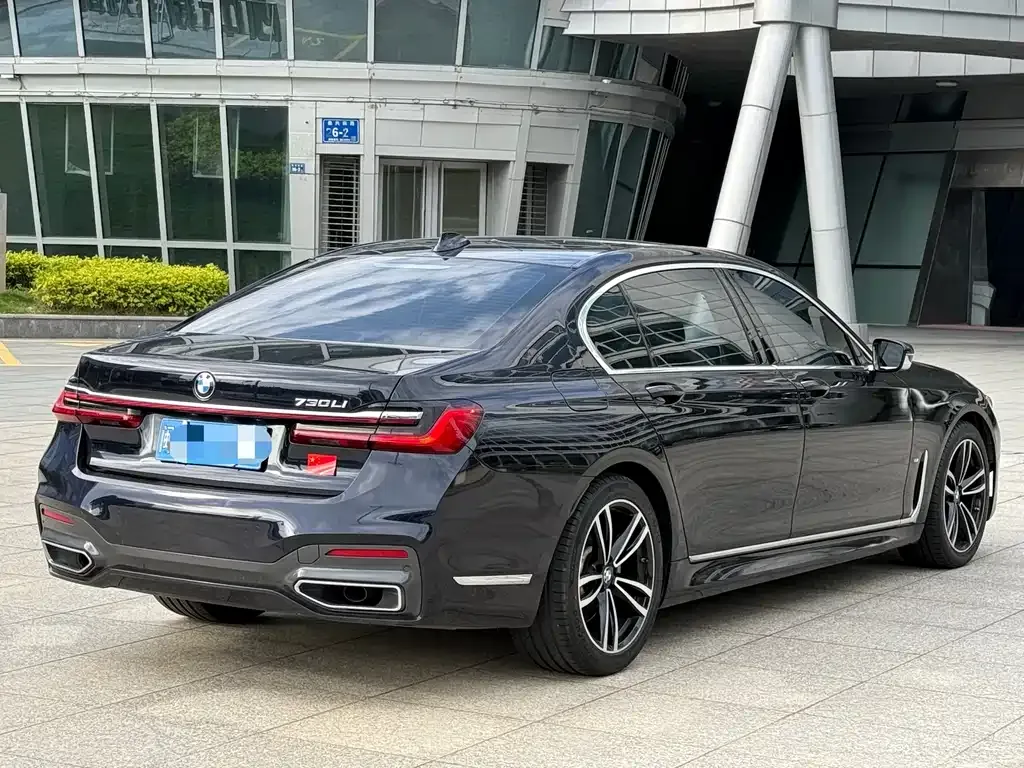 BMW 7 Series 2021 из CN, фото 5
