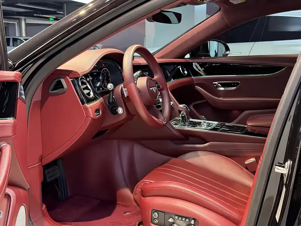 Bentley Flying Spur — фото 5