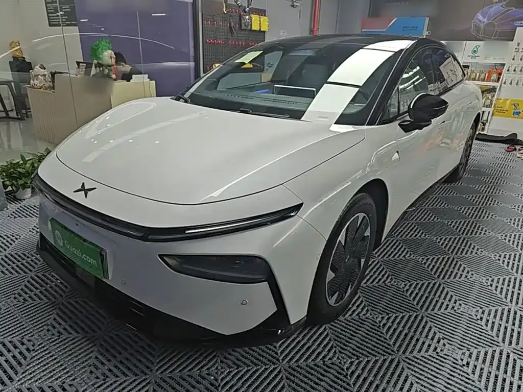 XPeng P7+ — фото 1