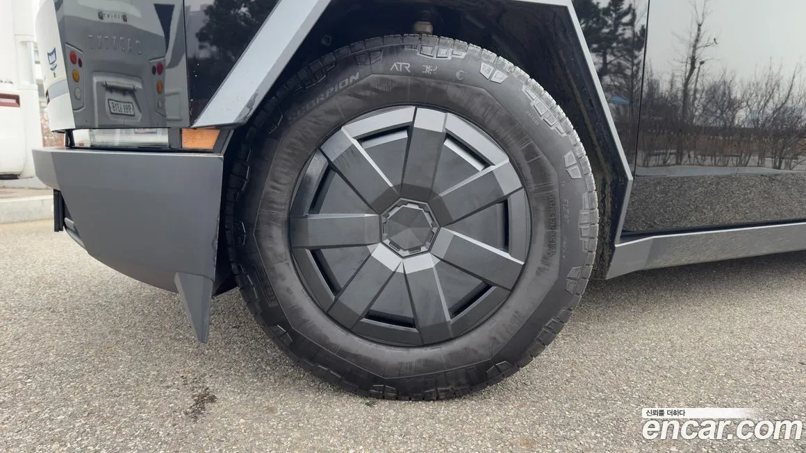 Tesla Cybertruck 2024 из KR, фото 8