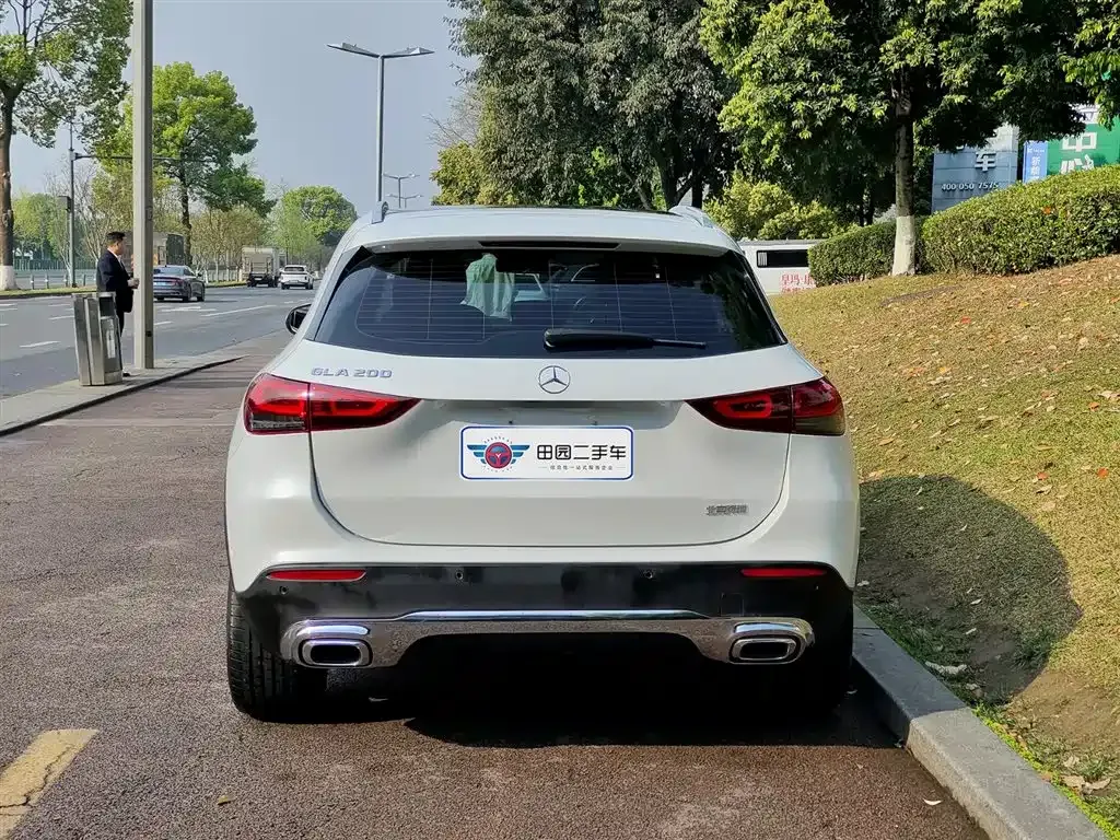 Mercedes-Benz GLA — фото 10