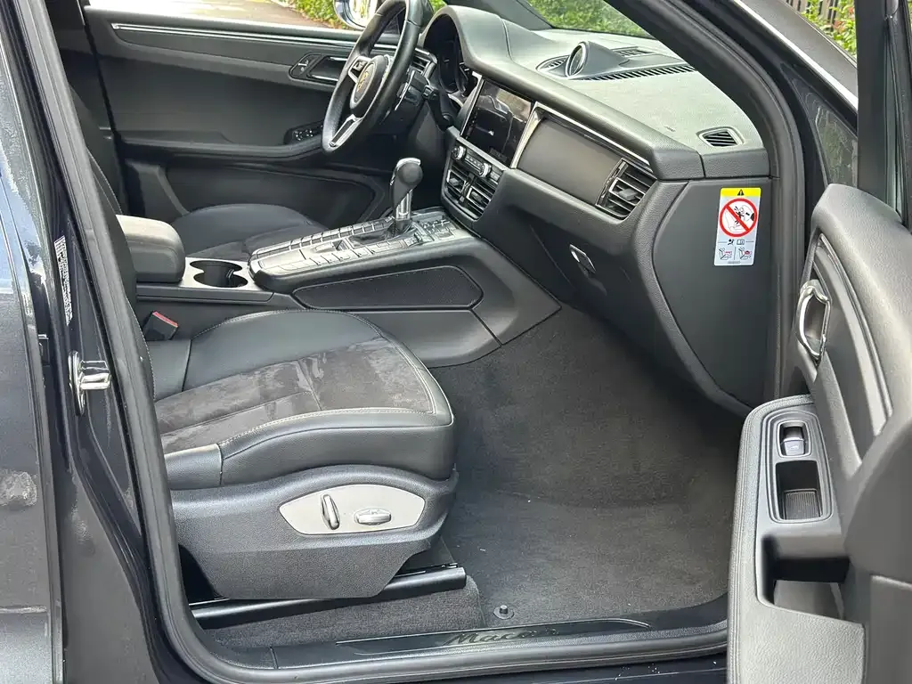 Porsche Macan 2021 из CN, фото 4