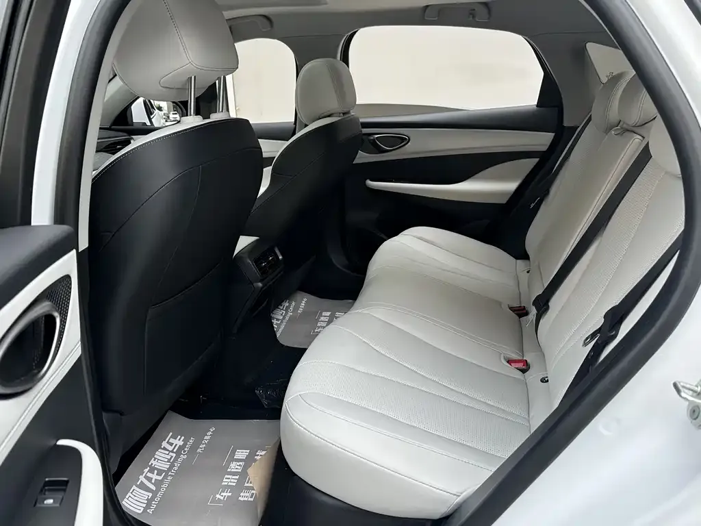 BYD Seal 05 DM-i — фото 3