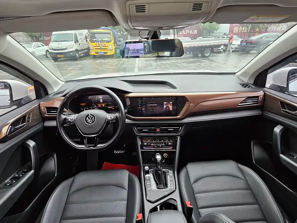Volkswagen Tharu 2022 из CN, фото 7