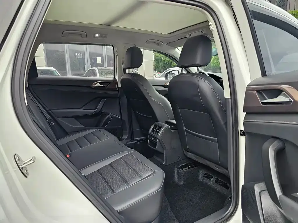 Volkswagen Tharu 2022 из CN, фото 3