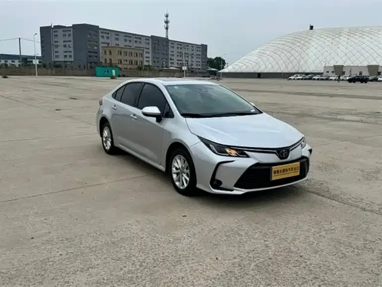 Toyota Corolla — фото 2