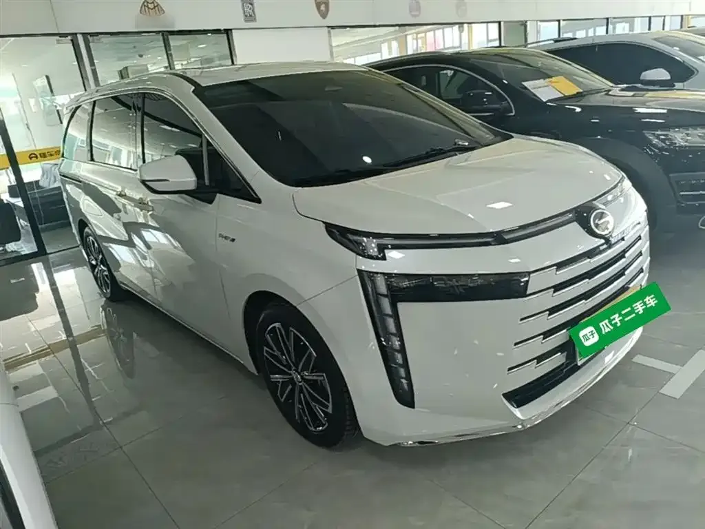 GAC Motor 传祺E8 PHEV — фото 6