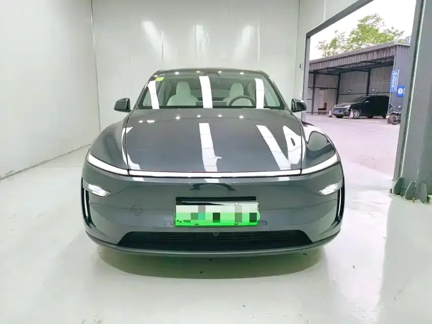 Tesla Model Y 2025 из CN, фото 4