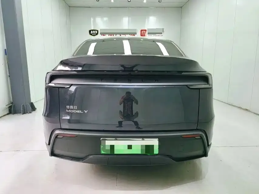 Tesla Model Y 2025 из CN, фото 6