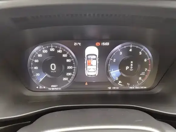Volvo XC40 2021 из CN, фото 5