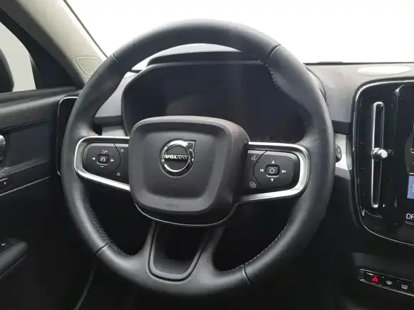 Volvo XC40 2021 из CN, фото 3