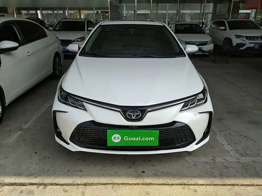 Toyota Corolla — фото 6