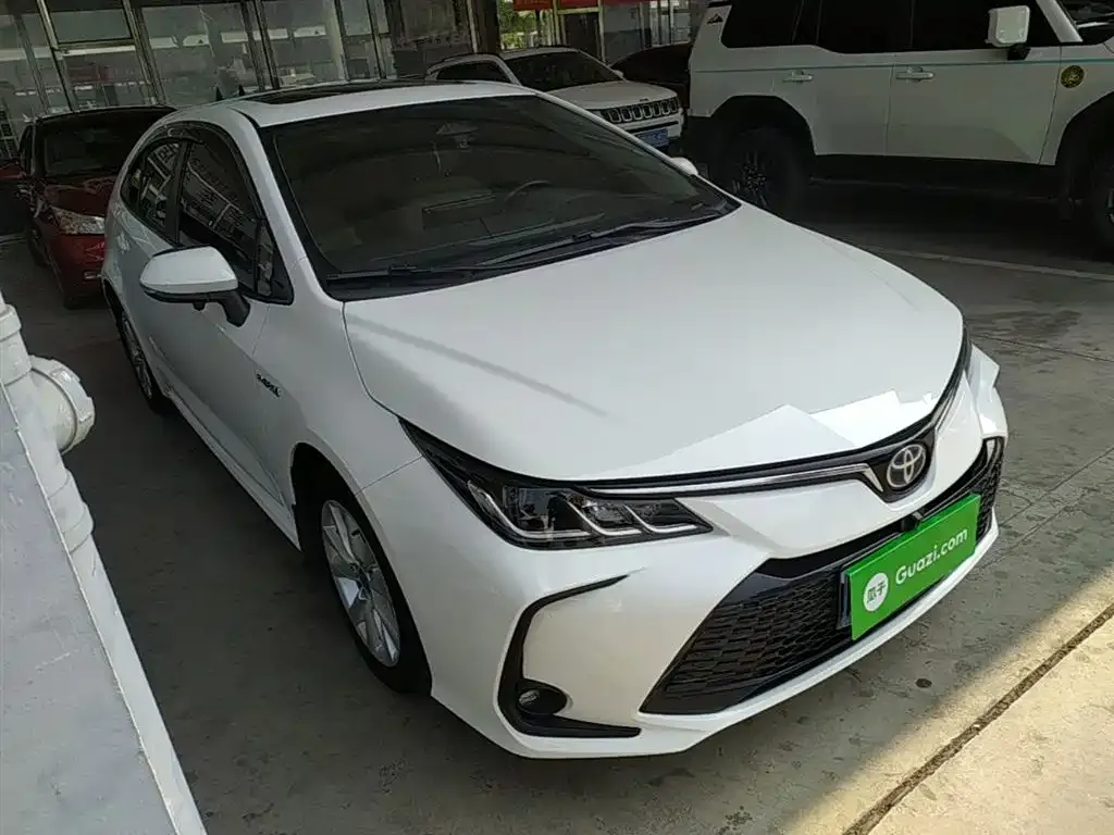 Toyota Corolla — фото 3